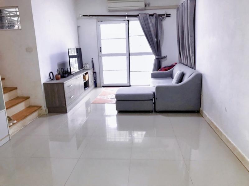 ทาวน์เฮาส์ 2750000 นนทบุรี บางกรวย ปลายบาง