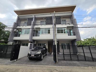 บ้านเดี่ยว 100000 กรุงเทพมหานคร เขตลาดพร้าว ลาดพร้าว