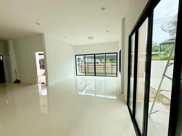 บ้านแฝด 3600000 ชลบุรี เมืองชลบุรี บ้านปึก
