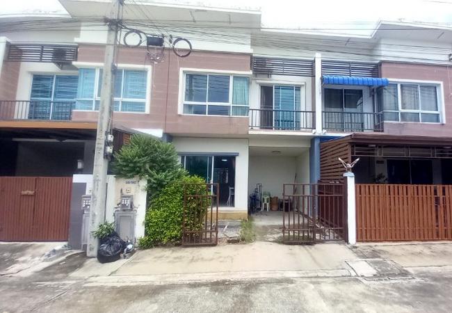 ทาวน์เฮาส์ 1850000 ปทุมธานี ลำลูกกา ลาดสวาย