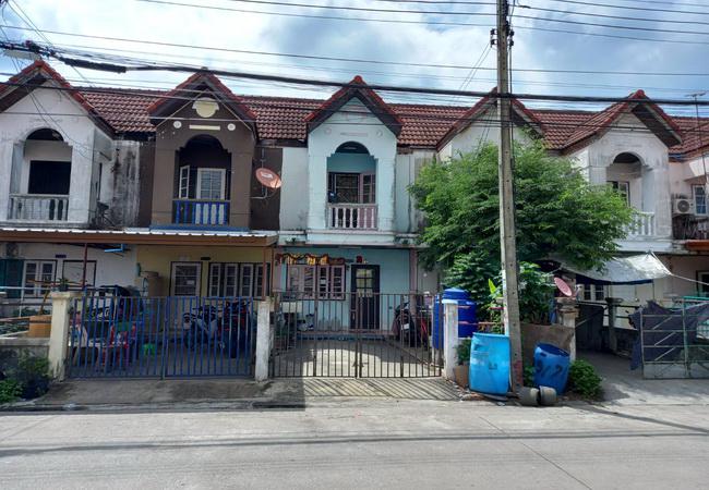 ทาวน์เฮาส์ 9800000 ปทุมธานี ลำลูกกา บึงทองหลาง
