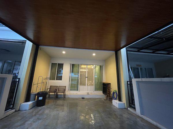 ทาวน์เฮาส์ 5600000 กรุงเทพมหานคร เขตลาดกระบัง ลาดกระบัง