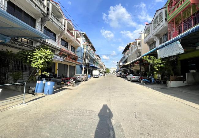 อาคารพาณิชย์ 18000000 กรุงเทพมหานคร เขตบางบอน บางบอน