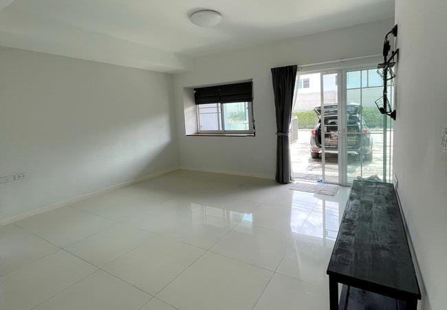 ทาวน์เฮาส์ 3550000 กรุงเทพมหานคร เขตมีนบุรี มีนบุรี