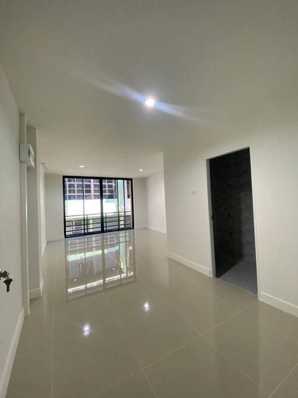 ทาวน์เฮาส์ 4500000 กรุงเทพมหานคร เขตบางพลัด บางยี่ขัน