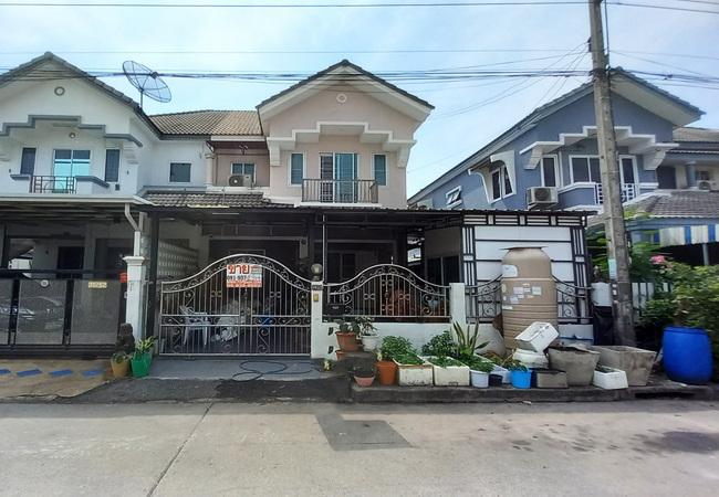 บ้านแฝด 2750000 ปทุมธานี ลำลูกกา ลาดสวาย
