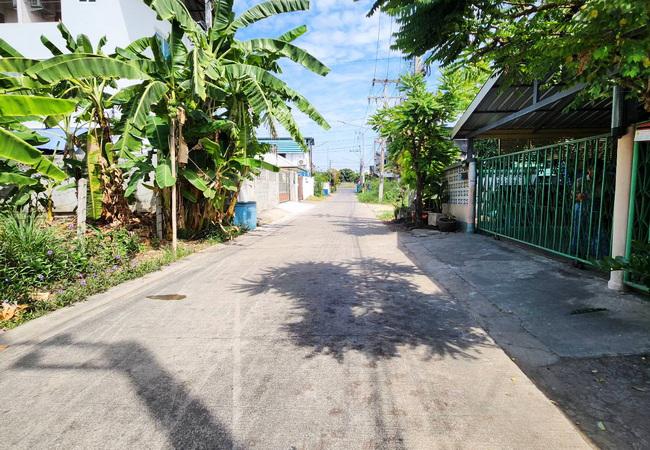 ที่ดิน 5600000 ปทุมธานี เมืองปทุมธานี หลักหก