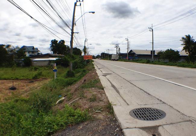 ที่ดิน 40500000 นนทบุรี ไทรน้อย ไทรน้อย