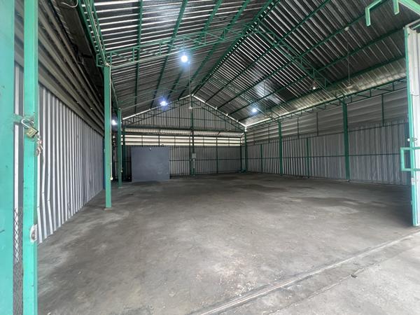 โกดัง 23000 กรุงเทพมหานคร เขตบางขุนเทียน แสมดำ