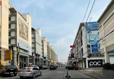 อาคาร 53000000 กรุงเทพมหานคร เขตบางเขน ท่าแร้ง