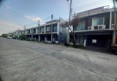 ทาวน์เฮาส์ 1650000 ปทุมธานี ลำลูกกา ลาดสวาย